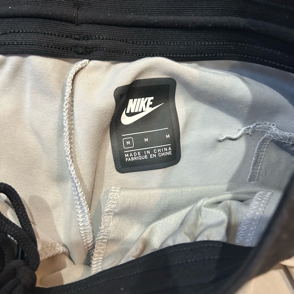 Nike Black and Gray Track Pants - Picture 2 of 4